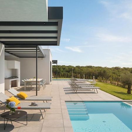 Design Villa Noble With Spa Bale Eksteriør bilde
